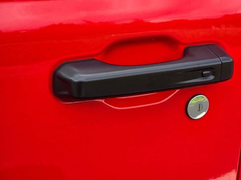 Used 2024 Jeep Wrangler Unlimited Sahara image 16