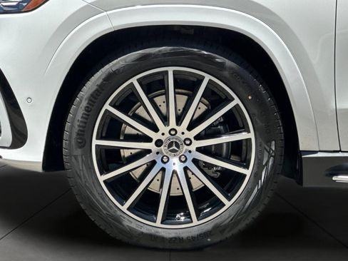 New 2026 Mercedes-Benz GLS 580 4MATIC image 27