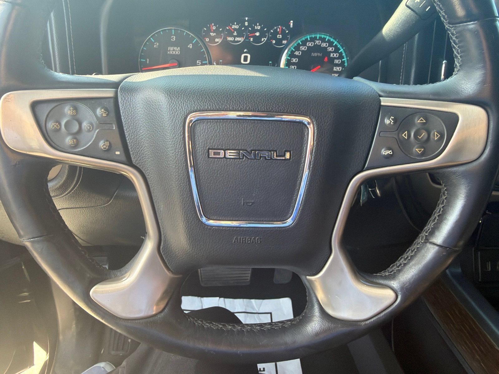 Used 2017 GMC Sierra 1500 Denali w/ Denali Ultimate Package AWD/4WD image 15