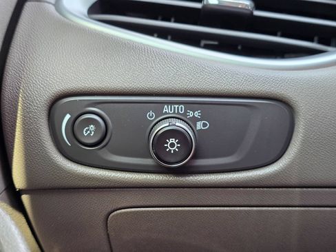 Used 2025 Chevrolet Malibu LT FWD image 28