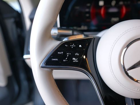 Used 2023 Mercedes-Benz S 580 4MATIC Sedan image 16