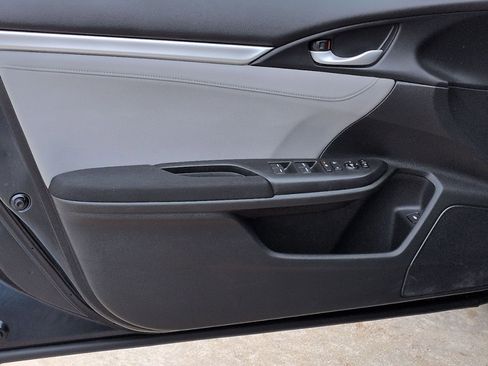 Certified 2018 Honda Civic EX image 12