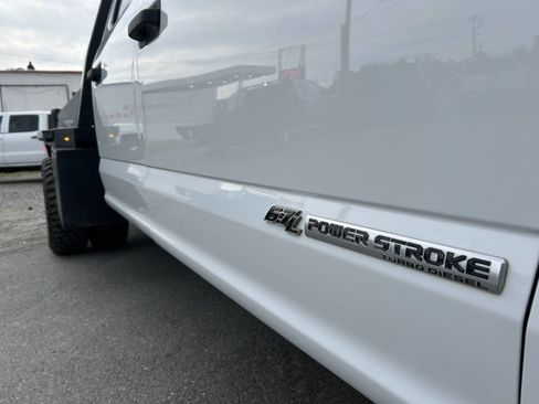 Used 2019 Ford F350 XL w/ Power Equipment Group AWD/4WD image 14