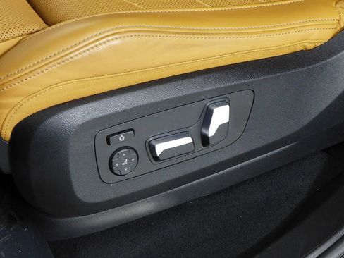 Certified 2023 BMW X5 xDrive40i w/ M Sport Package image 23