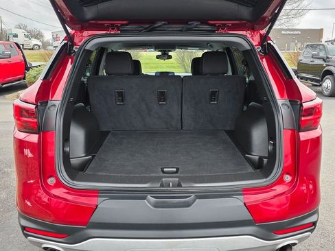 Used 2025 Chevrolet Blazer LT image 38