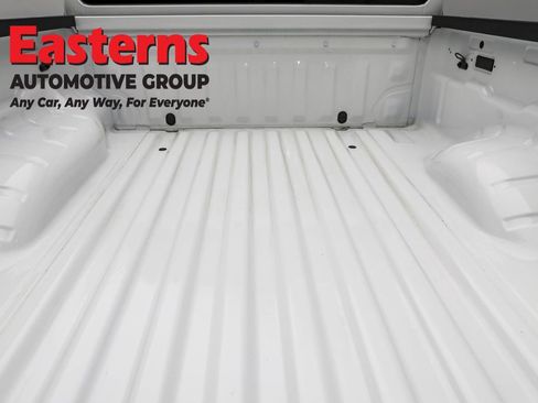 Used 2023 Nissan Frontier S w/ Technology Package image 9