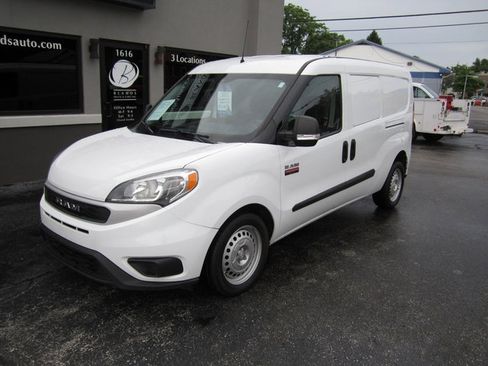 Used 2022 RAM ProMaster City Tradesman FWD image 2