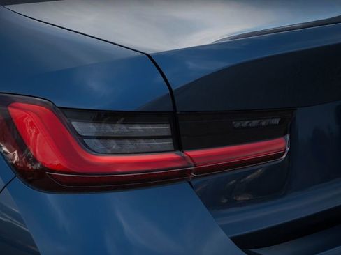 Used 2025 BMW 330i 330i w/ M Sport Package image 37