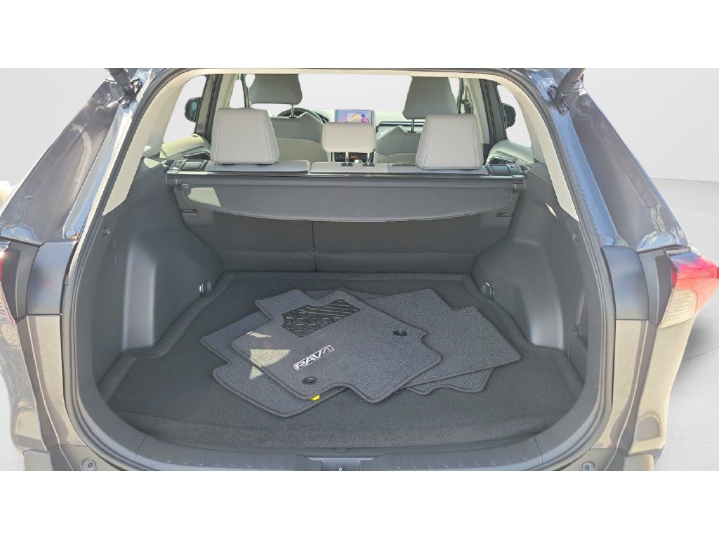 Used 2024 Toyota RAV4 XLE Premium FWD image 9