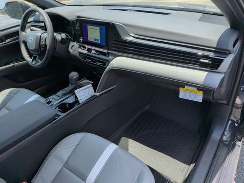 New 2026 Toyota Camry SE FWD image 17
