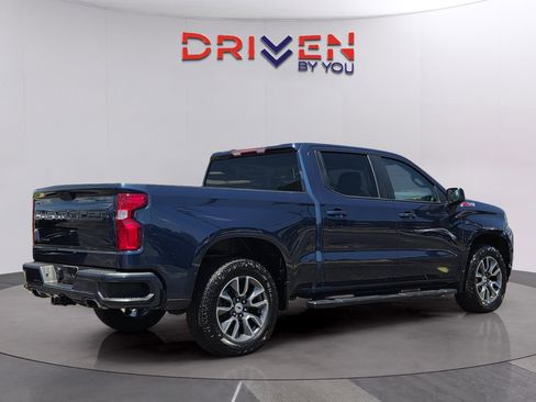 Used 2022 Chevrolet Silverado 1500 RST w/ Z71 Off-Road Package AWD/4WD image 5