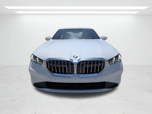 New 2027 BMW 530i w/ Premium Package RWD image 9