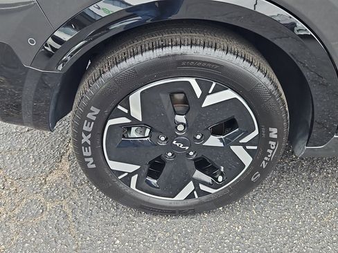 Used 2024 Kia Niro Wave image 34