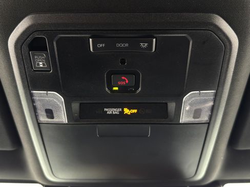 Used 2024 Toyota Tacoma SR5 w/ SR5 Upgrade Package image 33