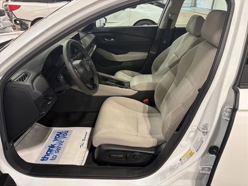 Certified 2024 Honda Accord EX image 8