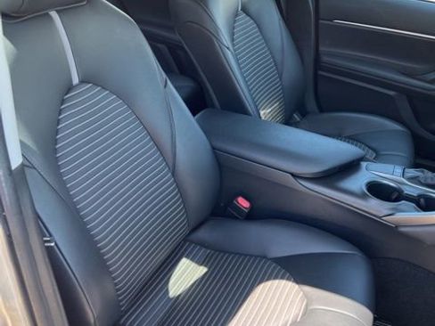 Used 2022 Toyota Camry SE FWD image 15