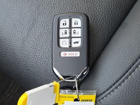 Used 2023 Honda Odyssey EX-L image 36