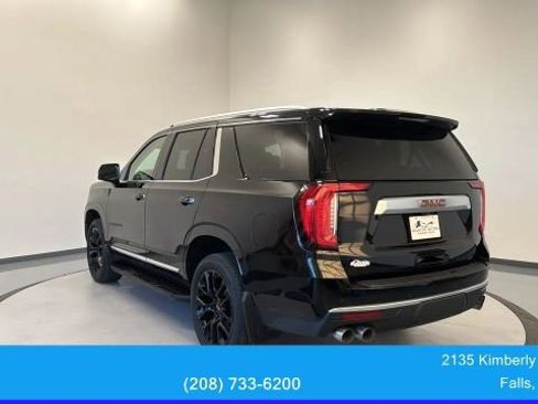 Used 2023 GMC Yukon Denali w/ Advanced Technology Package AWD/4WD image 5