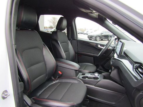 Used 2025 Ford Escape ST-Line Elite w/ Tech Pack #1 image 32