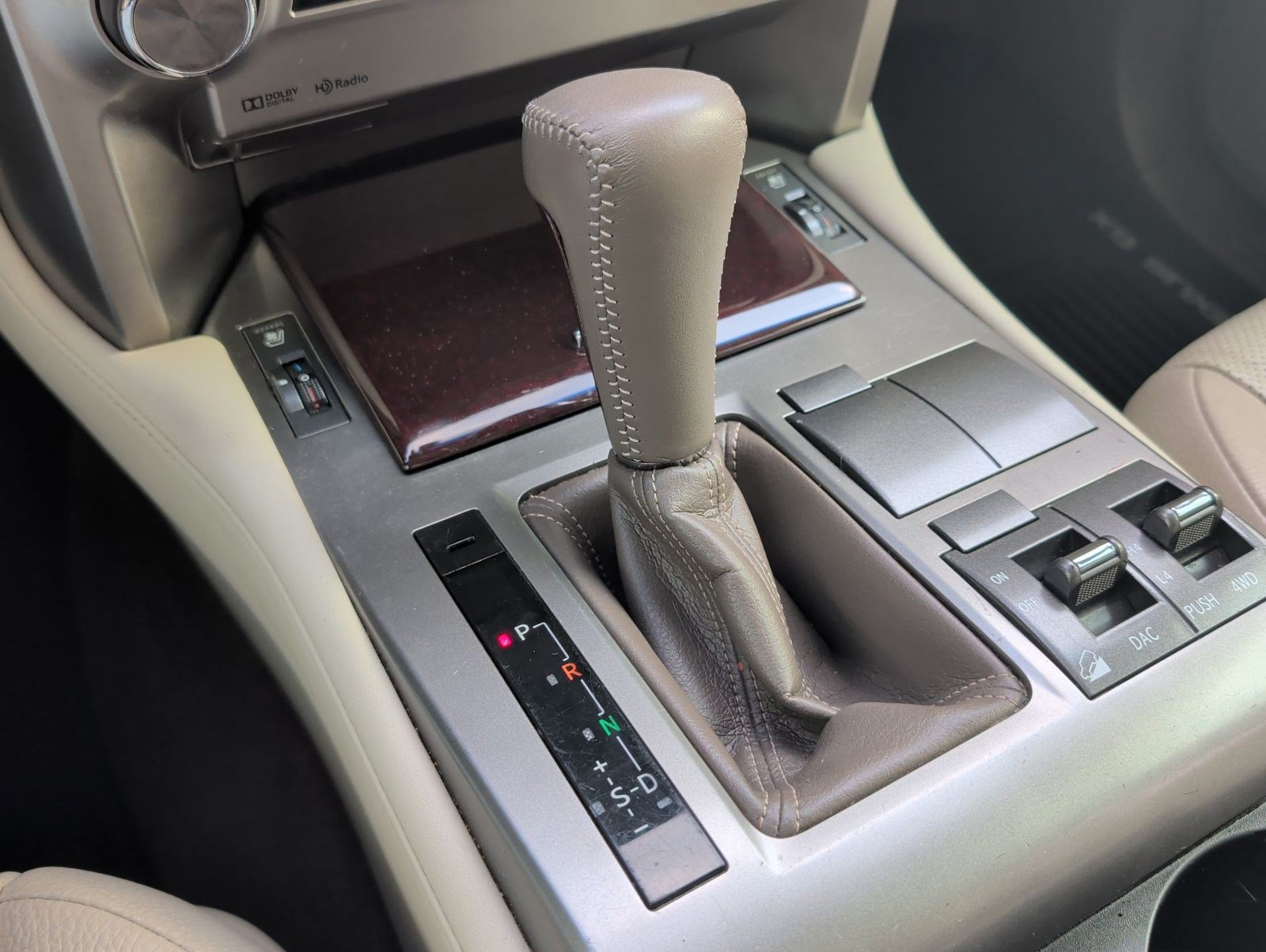 Used 2014 Lexus GX 460 w/ Premium Package AWD/4WD image 21