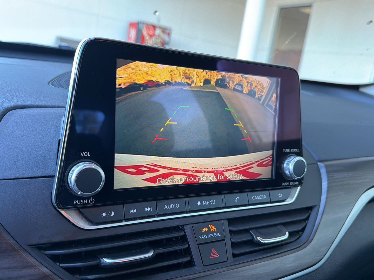 Used 2025 Nissan Altima 2.5 SV FWD image 25