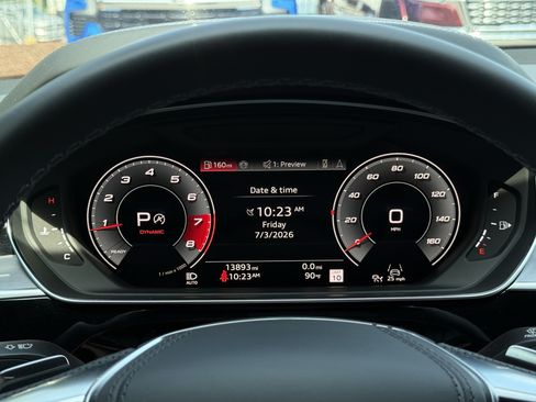 Used 2024 Audi S8 AWD/4WD image 20