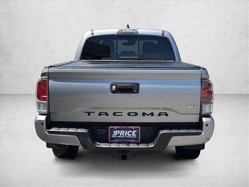 Used 2020 Toyota Tacoma TRD Off-Road w/ Technology Package AWD/4WD image 6