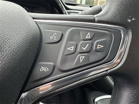 Used 2018 Chevrolet Malibu LT image 27