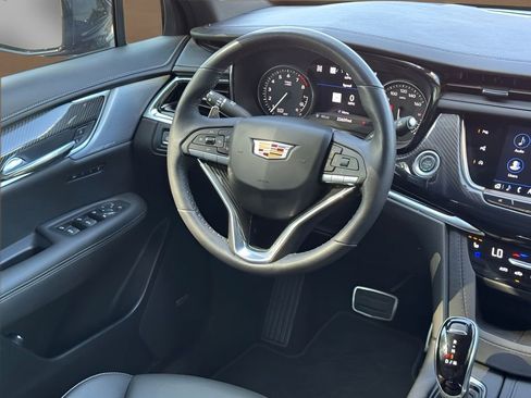 Certified 2024 Cadillac XT6 Sport w/ Technology Package AWD/4WD image 21