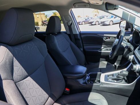 Used 2024 Toyota RAV4 XLE AWD/4WD image 21