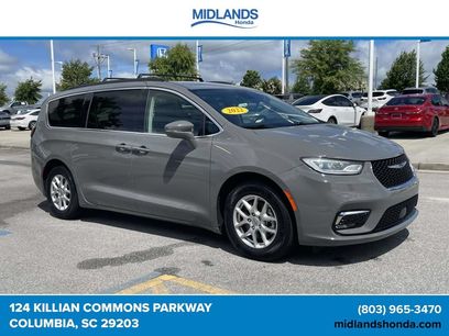 Used 2022 Chrysler Pacifica Touring-L