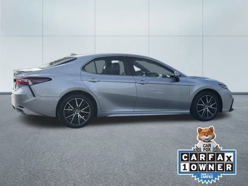 Used 2021 Toyota Camry SE image 60