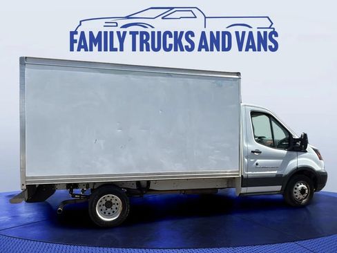 Used 2018 Ford Transit 350 156 DRW RWD image 8