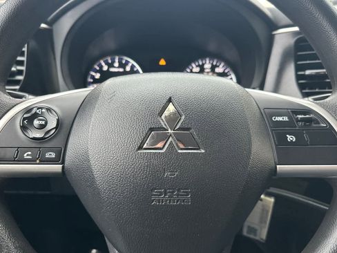 Used 2019 Mitsubishi Outlander ES image 25
