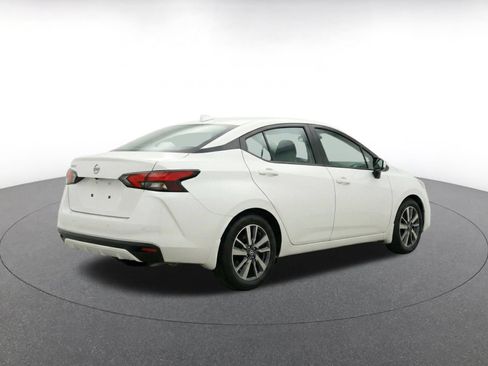 Used 2025 Nissan Versa SV FWD image 11