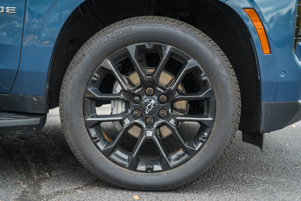 Used 2026 Chevrolet Tahoe Premier AWD/4WD image 19