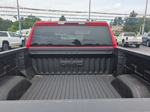 New 2026 GMC Sierra 1500 SLE AWD/4WD image 10