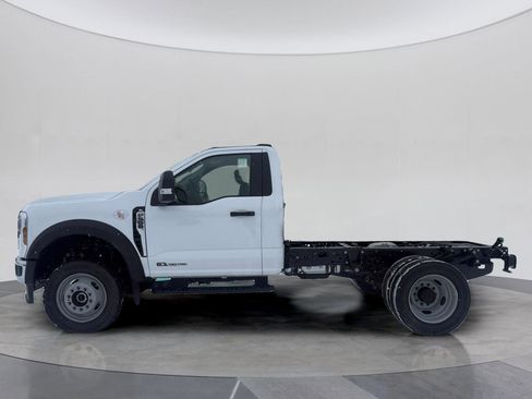 New 2026 Ford F550 4x4 Regular Cab Super Duty image 2
