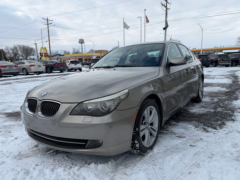 Used 2009 BMW 528i xDrive Sedan image 7