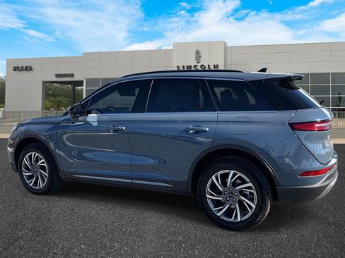 New 2026 Lincoln Corsair Premiere image 5