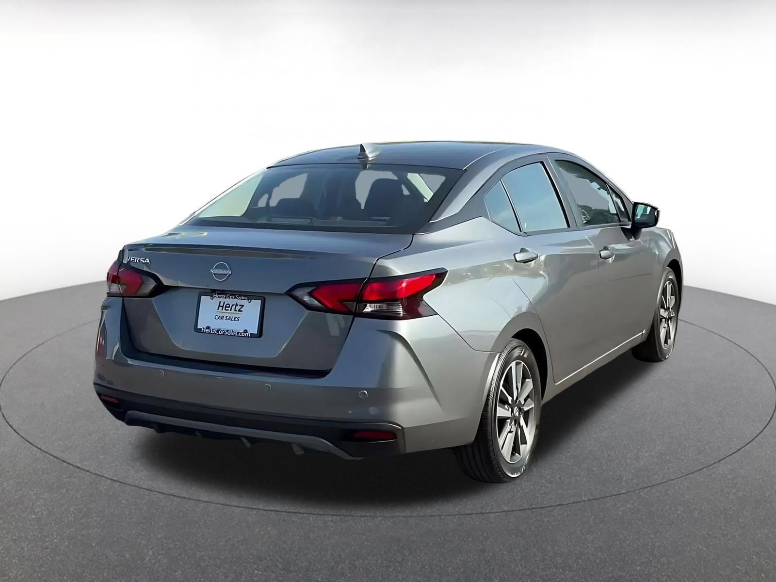 Used 2025 Nissan Versa SV FWD image 13
