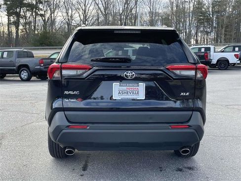 Used 2024 Toyota RAV4 XLE image 4