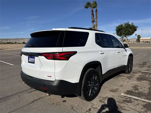 Used 2023 Chevrolet Traverse RS image 5