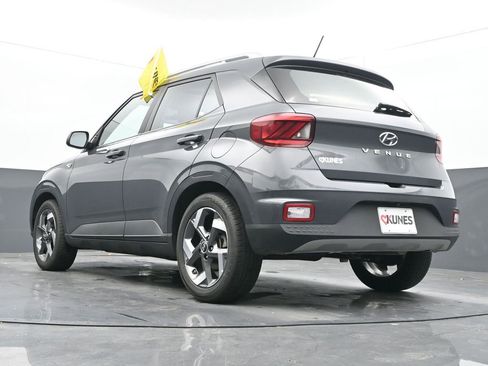 Used 2025 Hyundai Venue SEL image 49