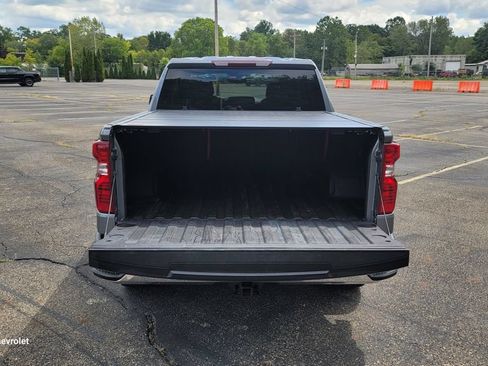 Used 2022 Chevrolet Silverado 1500 LT w/ Bed Protection Package AWD/4WD image 11