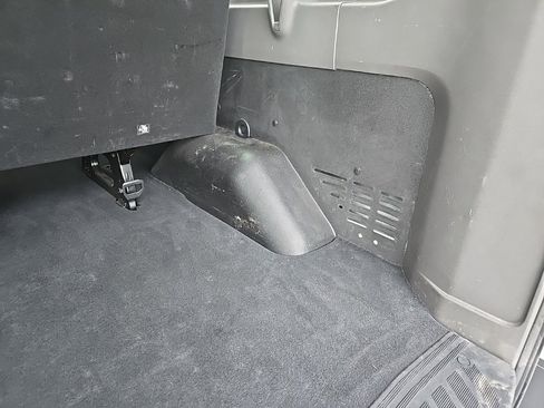 Used 2023 Ford Transit 350 XLT image 96