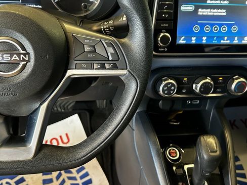 Used 2023 Nissan Versa SV image 11