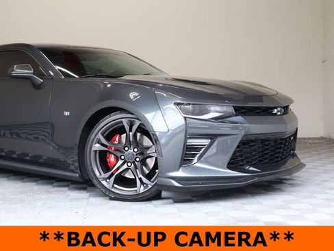 Used 2018 Chevrolet Camaro SS RWD image 3