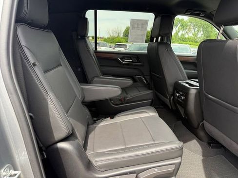 Certified 2025 GMC Yukon XL Denali AWD/4WD image 16