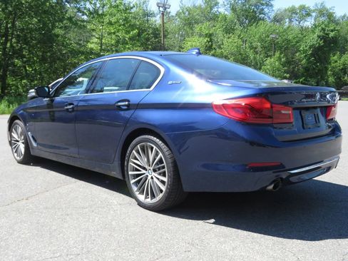 Used 2018 BMW 530e xDrive AWD/4WD image 7